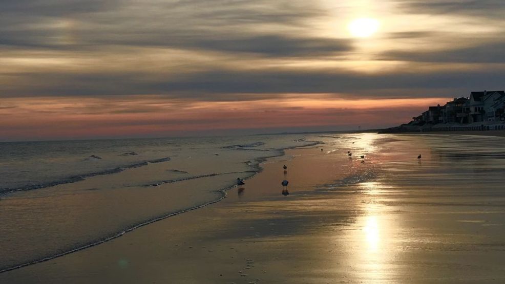 Alcohol on the beach? Your rights and what to do if police ask to