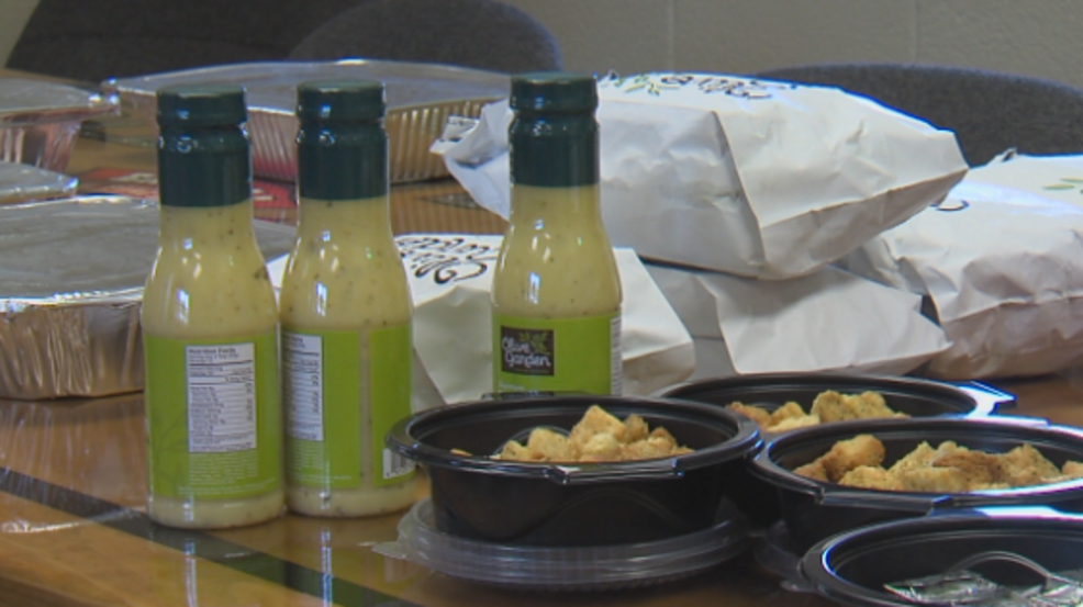 Olive Garden Treats First Responders With Free Lunch And Delivery