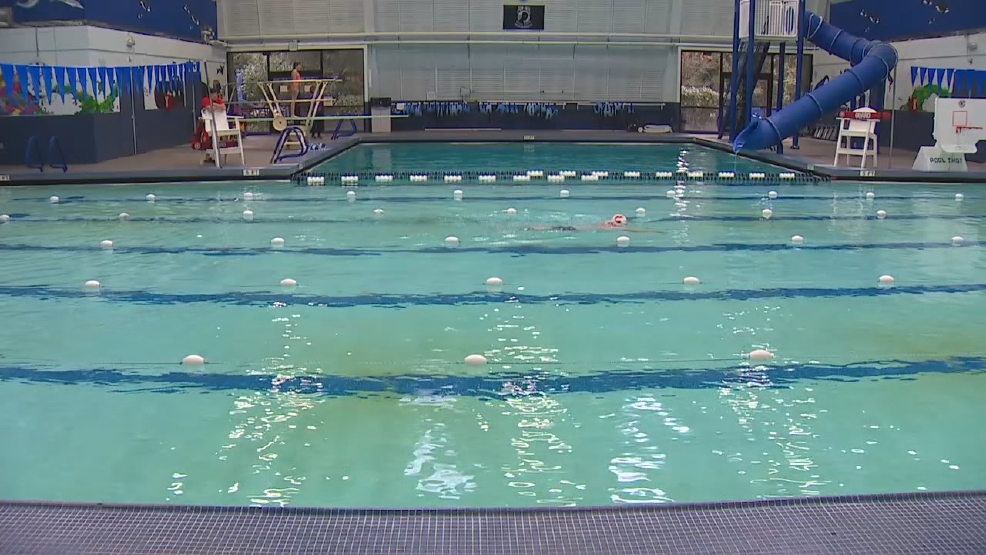 Thieves Posing As Guests Stealing From Community Pool Locker