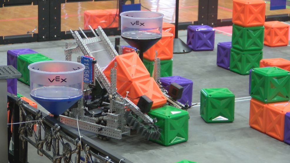 Milligan starts region's first college robotics team, team focused on underwater plastics - WCYB