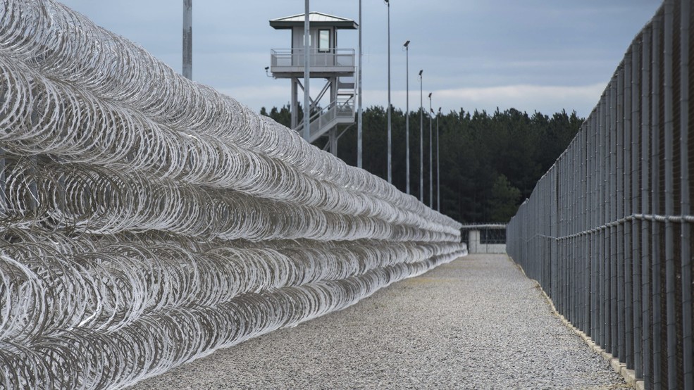Prison Riot AP18106389288551.jpg