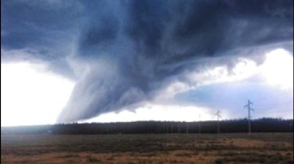 Tornado reported on the ground in eastern Idaho KBOI