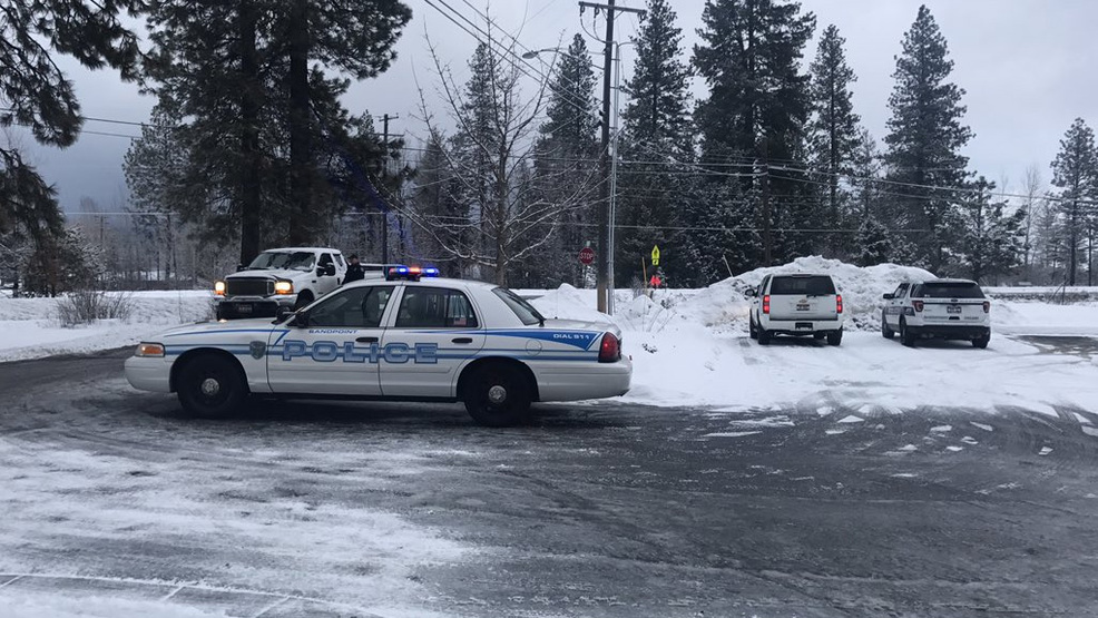 Two officers shot in Sandpoint after suspect opens fire KBOI