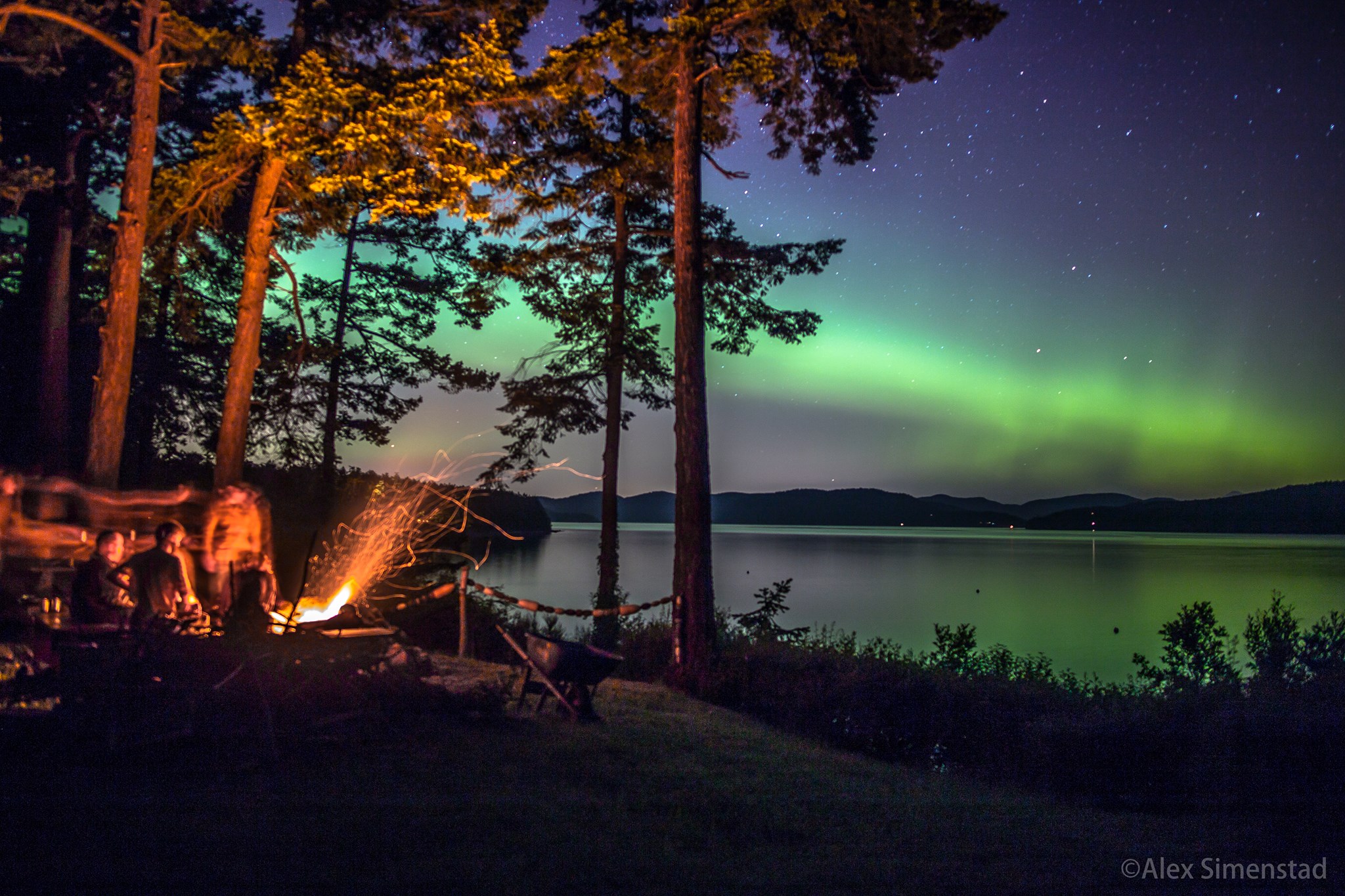 Photos: Northern Lights put on dazzling display over Puget Sound region | KOMO2048 x 1365
