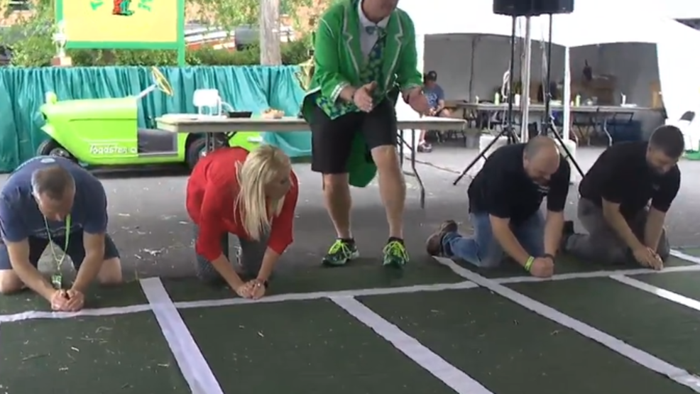 Racing toads at Toad Suck Daze KATV