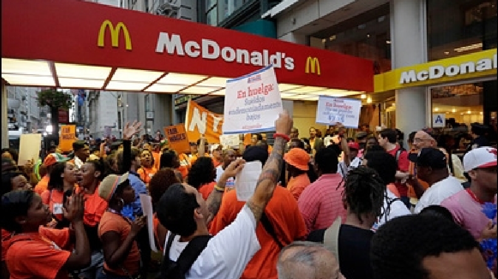 131202_fast_food_protest_405.jpg