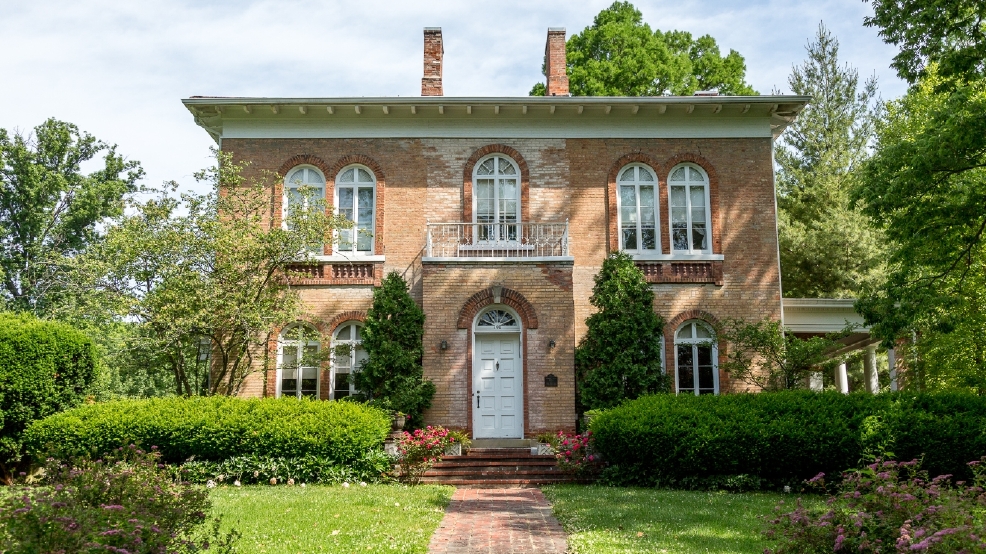 Photos The UltraAdorable Homes Of Glendale, Ohio Cincinnati Refined