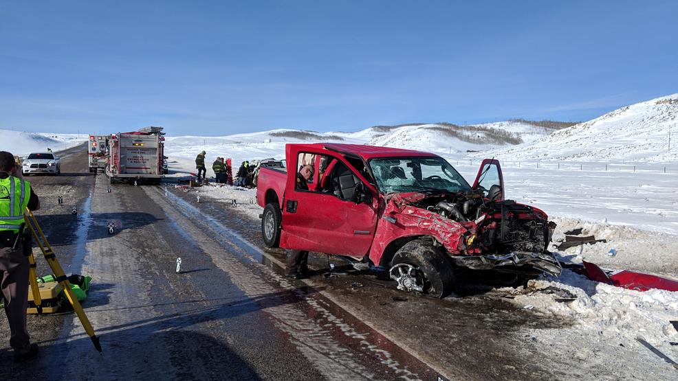 1 person killed, 3 seriously injured after crash near Strawberry