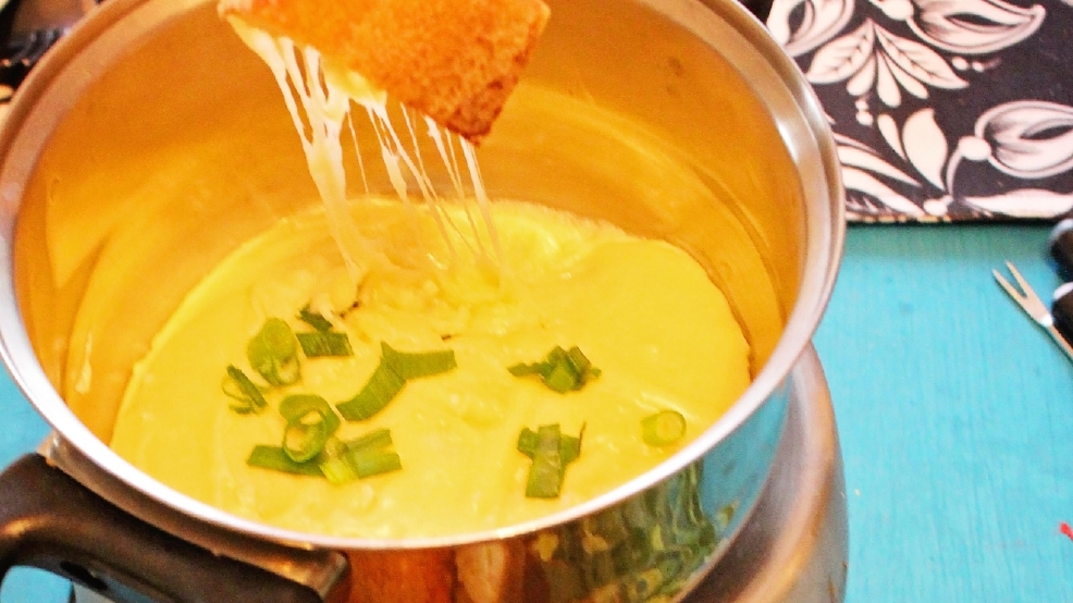 Irish Cheddar Fondue.jpg Irish Cheddar Fondue.jpg