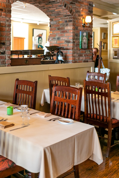 34 Photos To Remind You That Jean Robert S Table Is Tres Bon