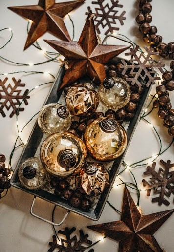 Rent Your Holiday Decorations From This Local Company Delivery